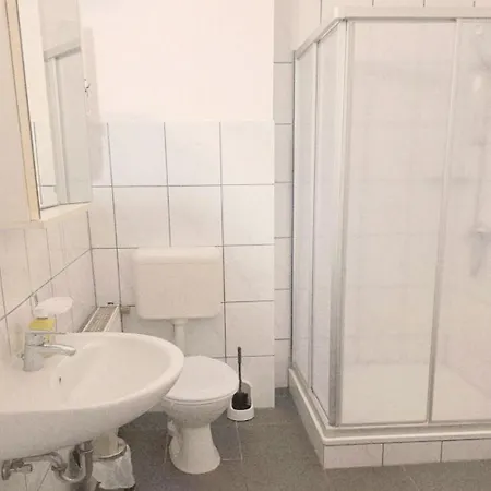 Work & In Apartman